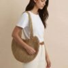Bolso dorado de verano – ligero, práctico y con estilo